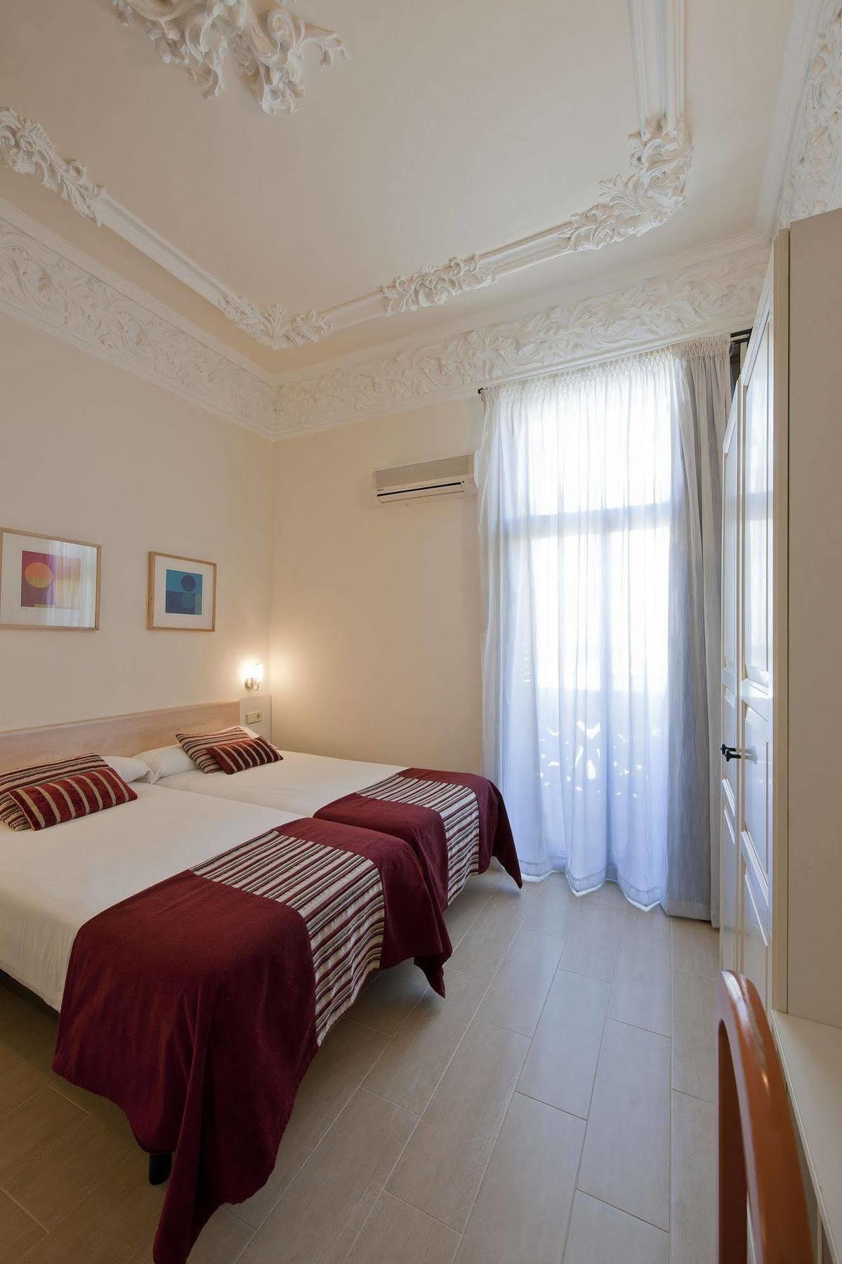 Casa de hóspedes Hostal Central Barcelona 2*