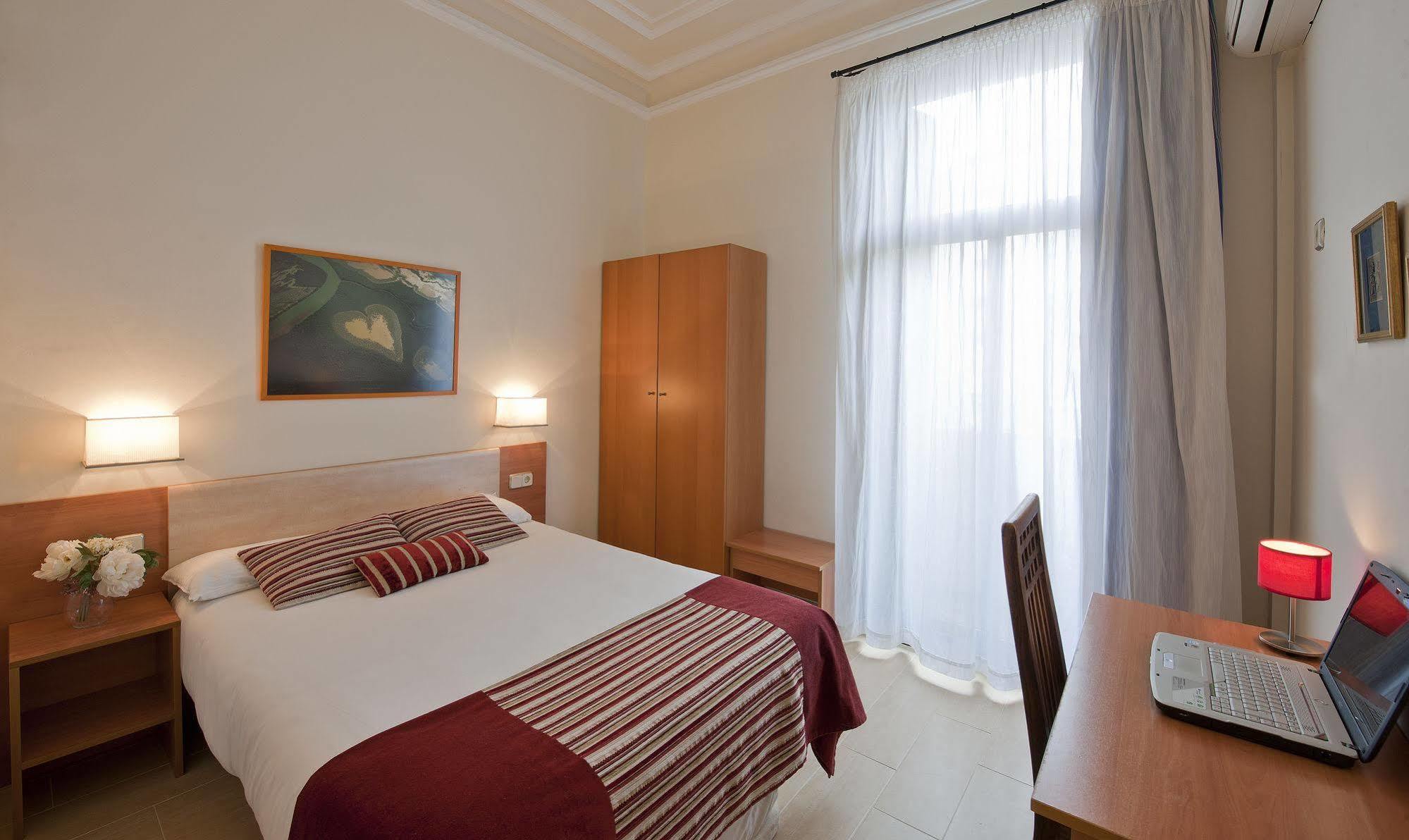 Hostal Central Barcelona Casa de hóspedes 2*